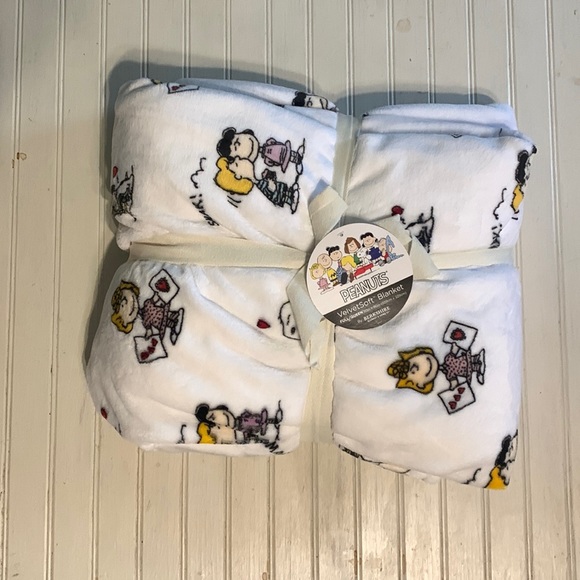 Peanuts: Valentines theme blanket by Berkshire